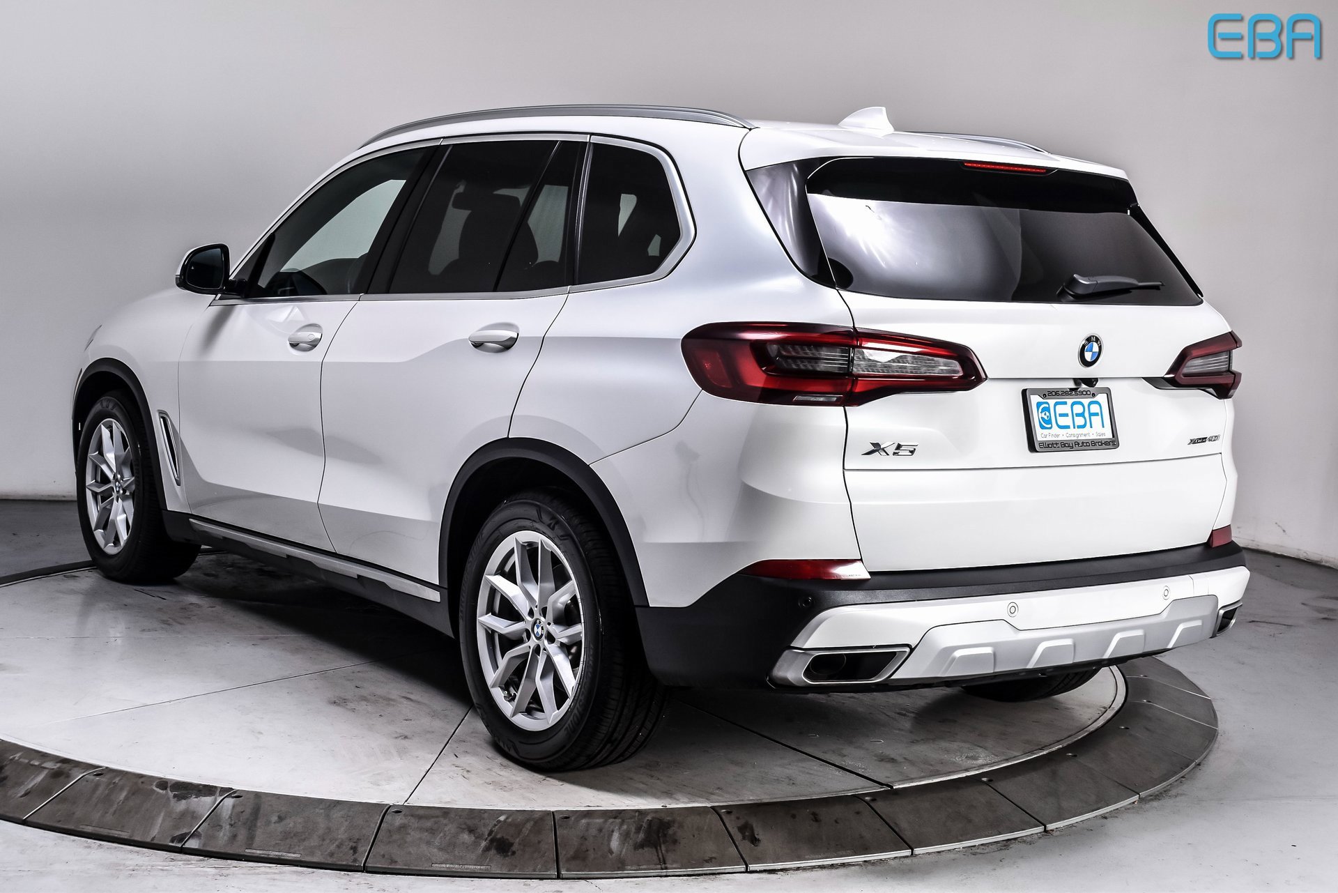 Used 2021 BMW X5 xDrive40i image 4