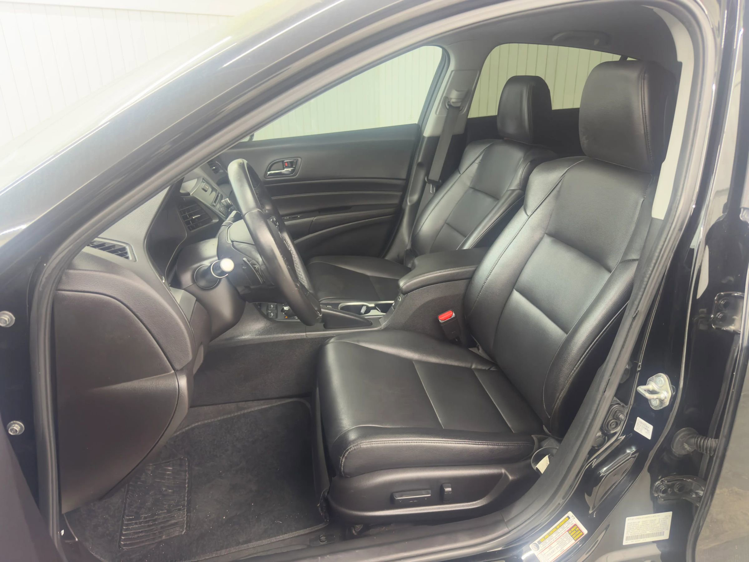 Used 2018 Acura ILX image 9