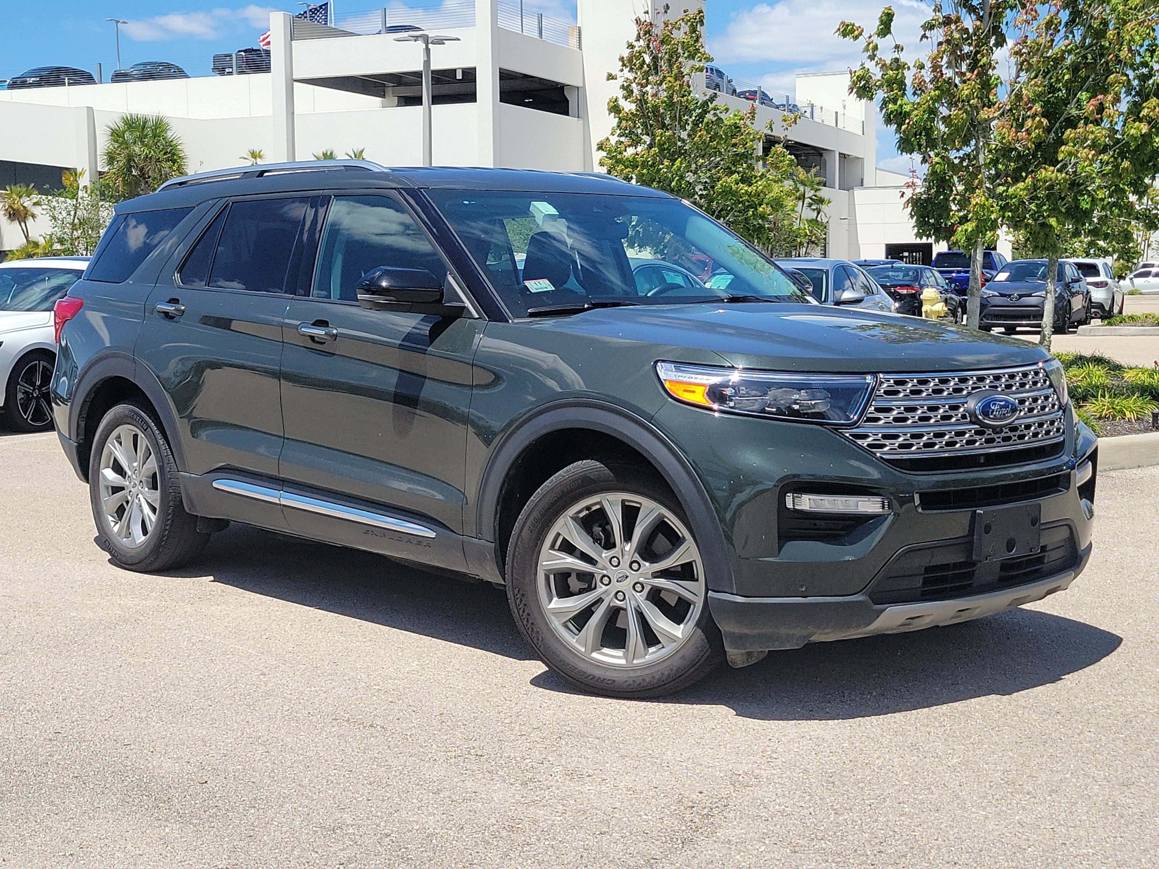 Used 2023 Ford Explorer Limited w/ Equipment Group 301A image 31