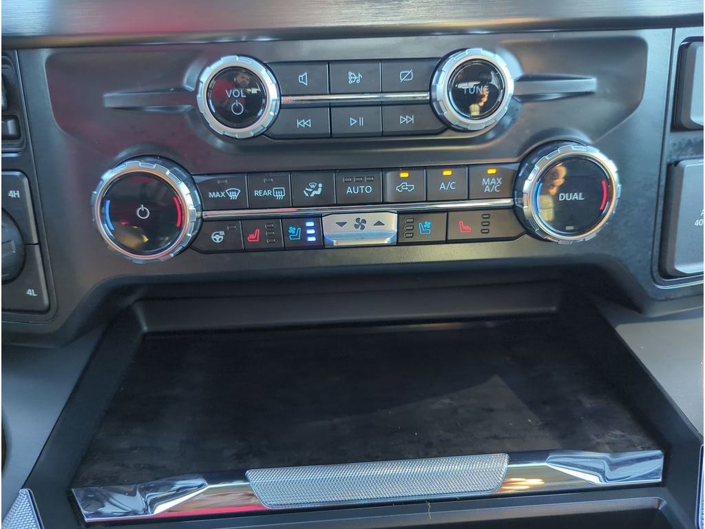 Used 2024 Ford F350 Lariat w/ Lariat Ultimate Package image 25