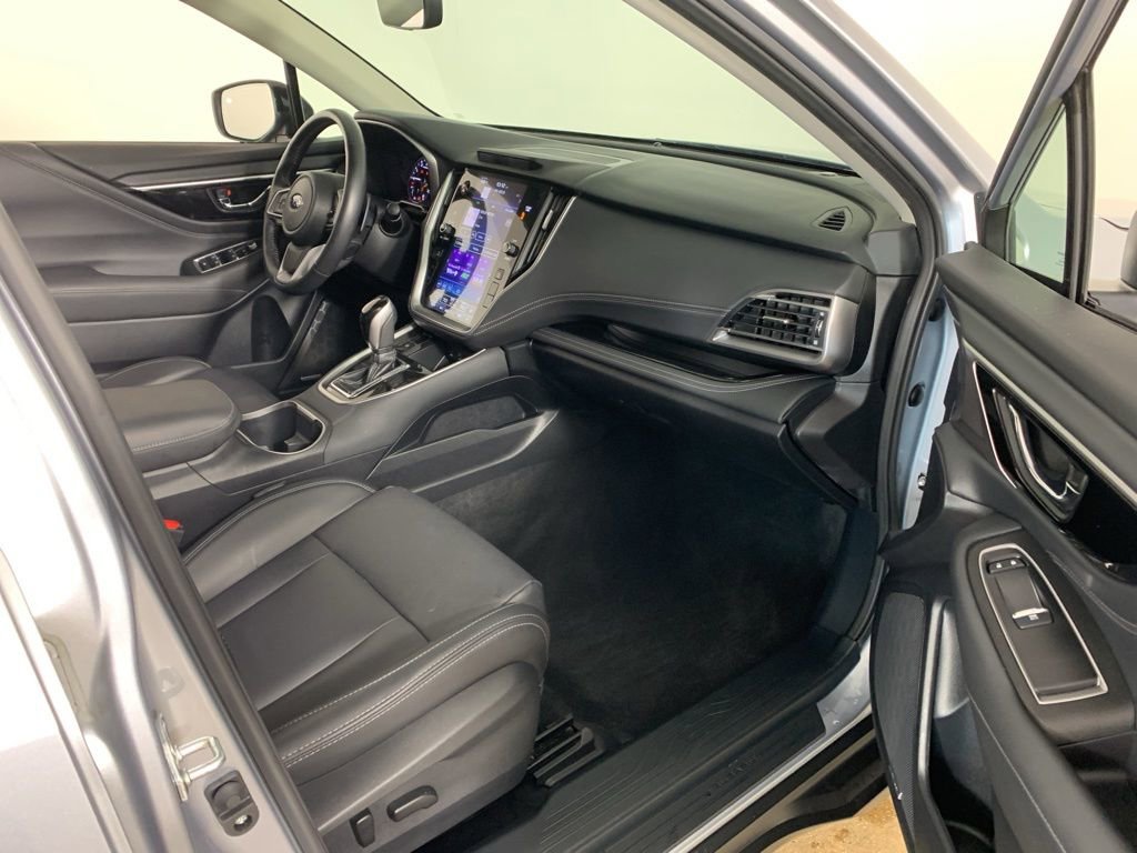 Used 2022 Subaru Outback Limited image 37