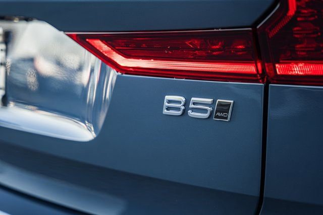 New 2026 Volvo XC60 B5 Plus w/ Climate Package image 8