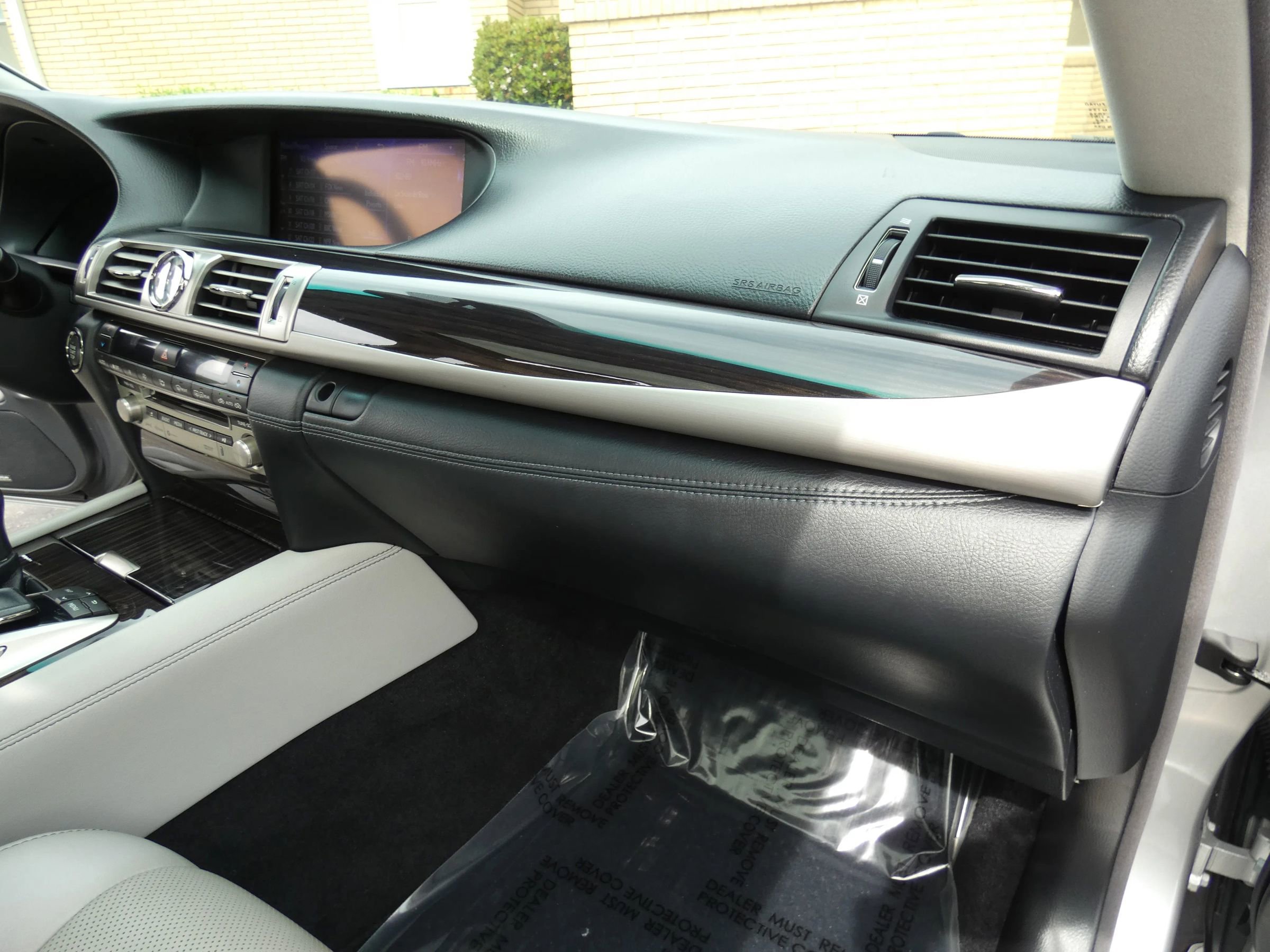 Used 2016 Lexus LS 460 w/ Comfort Package image 33