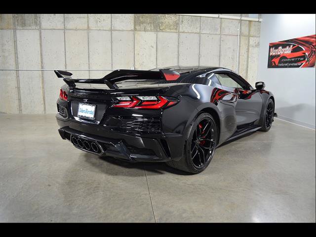 New 2026 Chevrolet Corvette Z06 w/ Stars & Steel Limited Edition RWD image 9