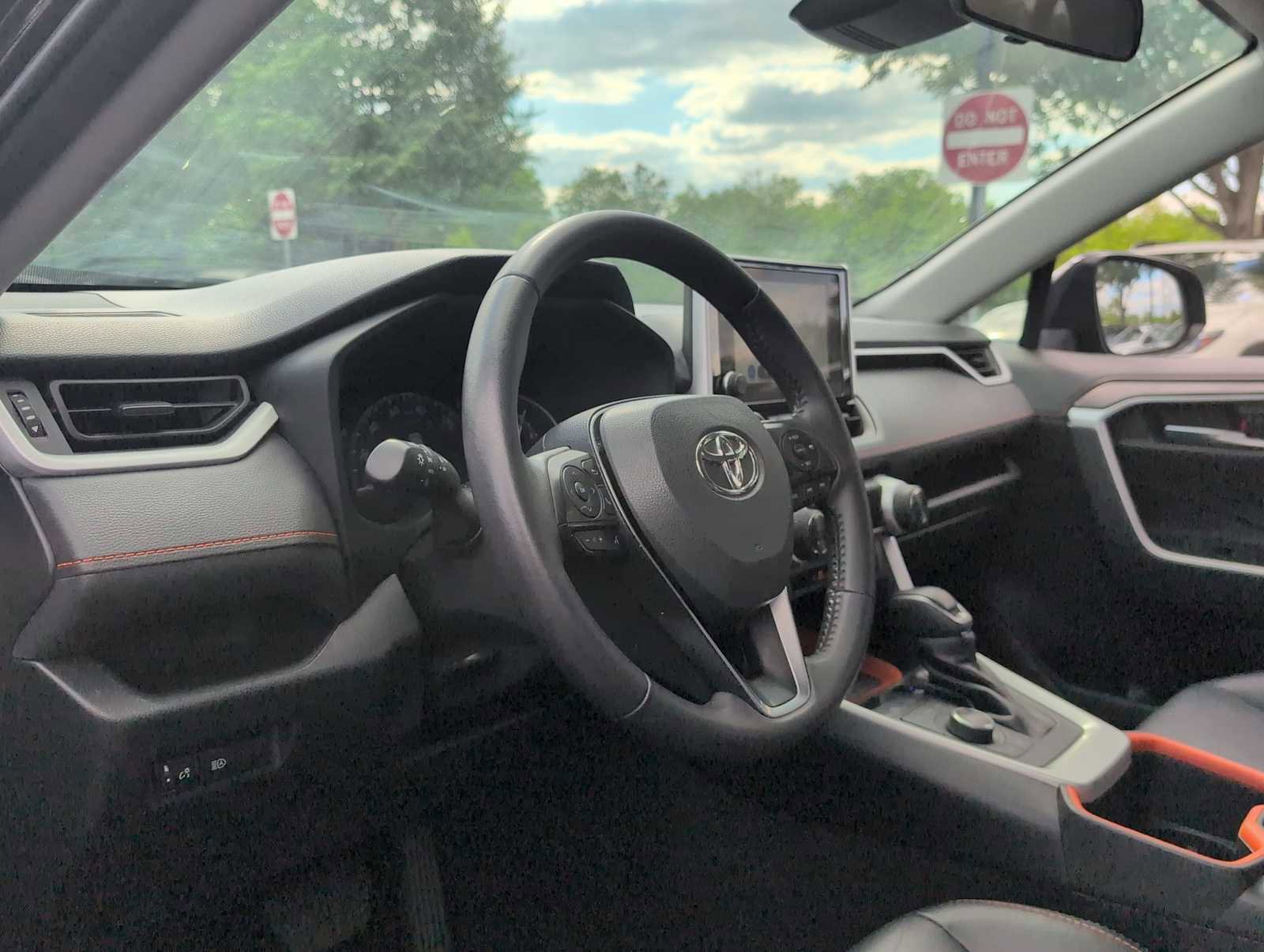 Used 2024 Toyota RAV4 Adventure AWD/4WD image 10