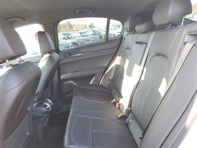 Used 2022 Alfa Romeo Stelvio Sprint image 23