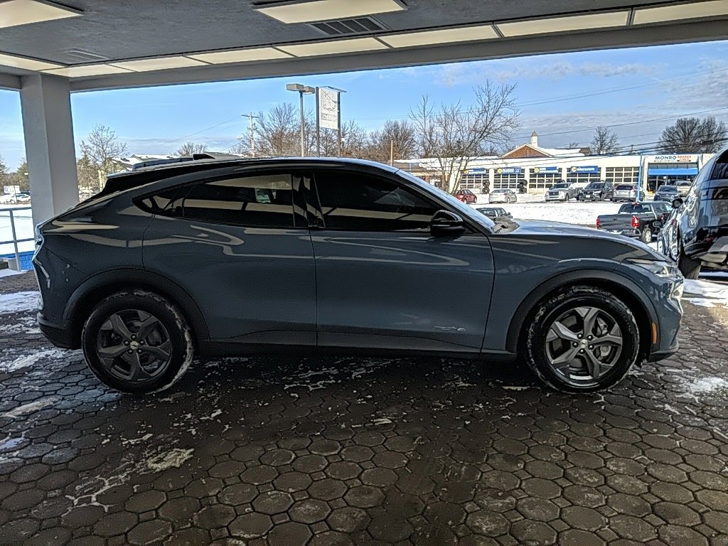 Used 2023 Ford Mustang Mach-E Select w/ Comfort Package Lite image 4