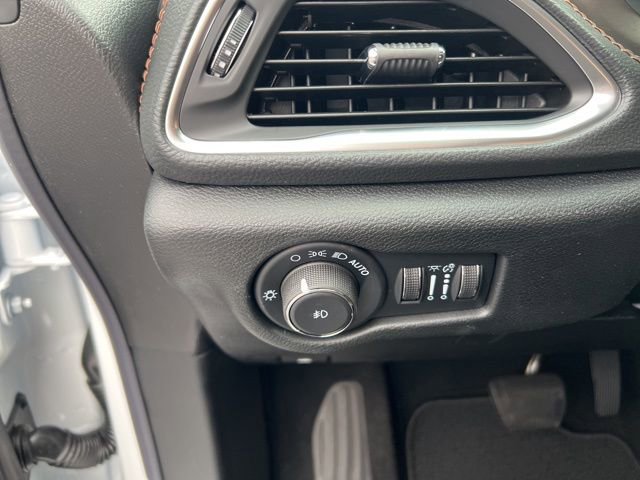 New 2026 Chrysler Pacifica Pinnacle FWD image 19