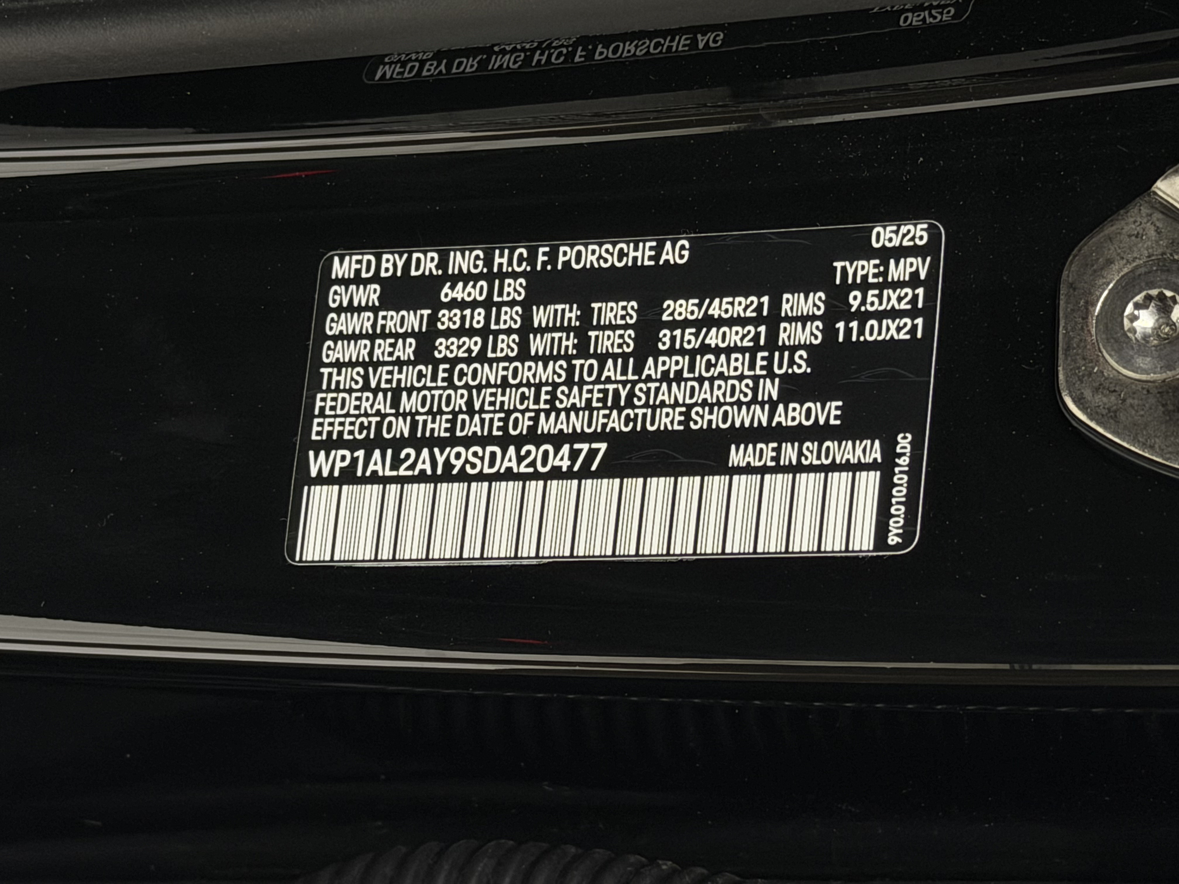 Certified 2025 Porsche Cayenne S AWD/4WD image 60
