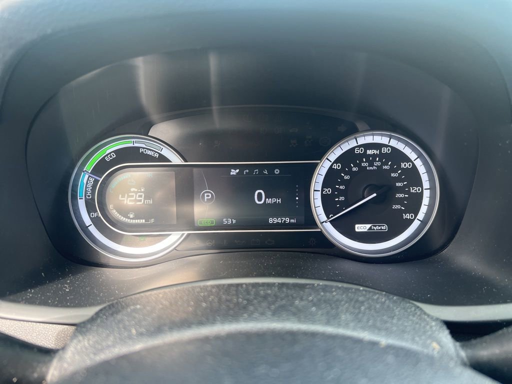 Used 2017 Kia Niro EX FWD image 27