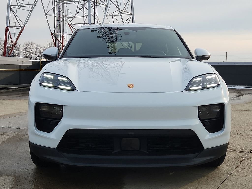 New 2026 Porsche Macan 4S Electric image 8