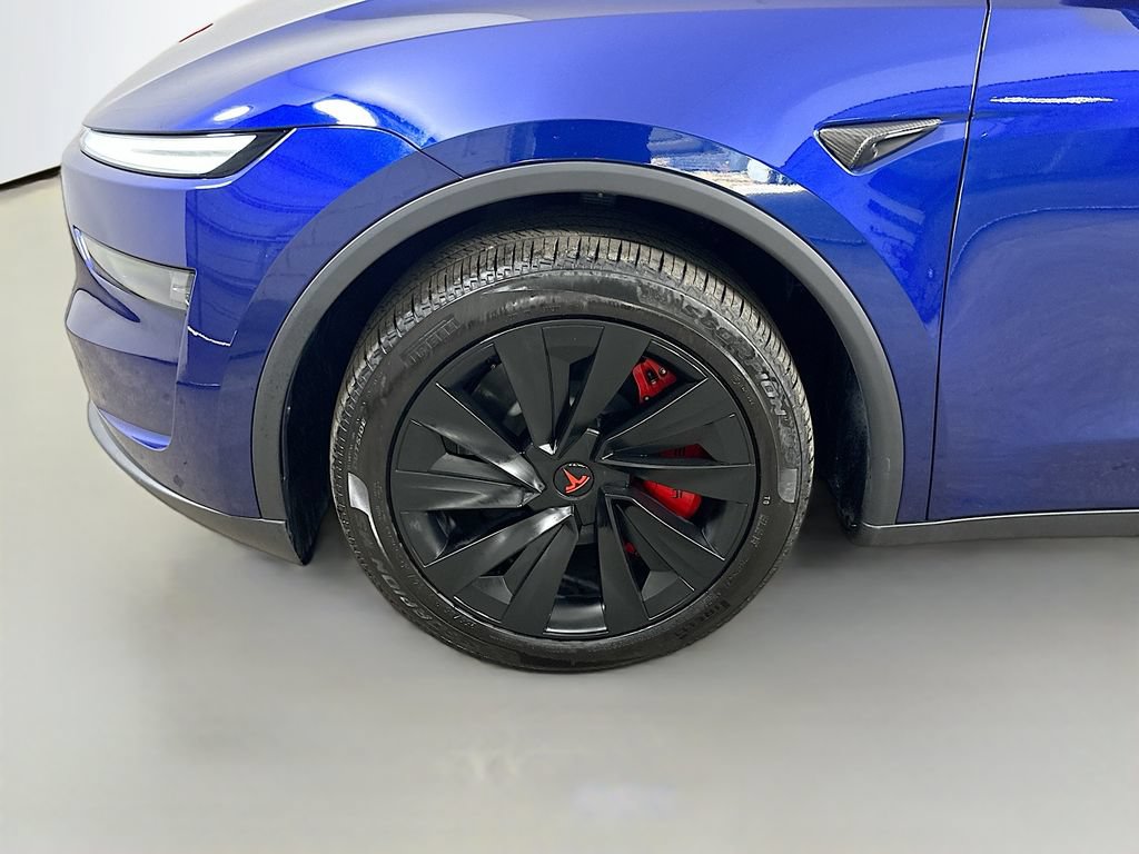 Used 2026 Tesla Model Y Long Range image 8