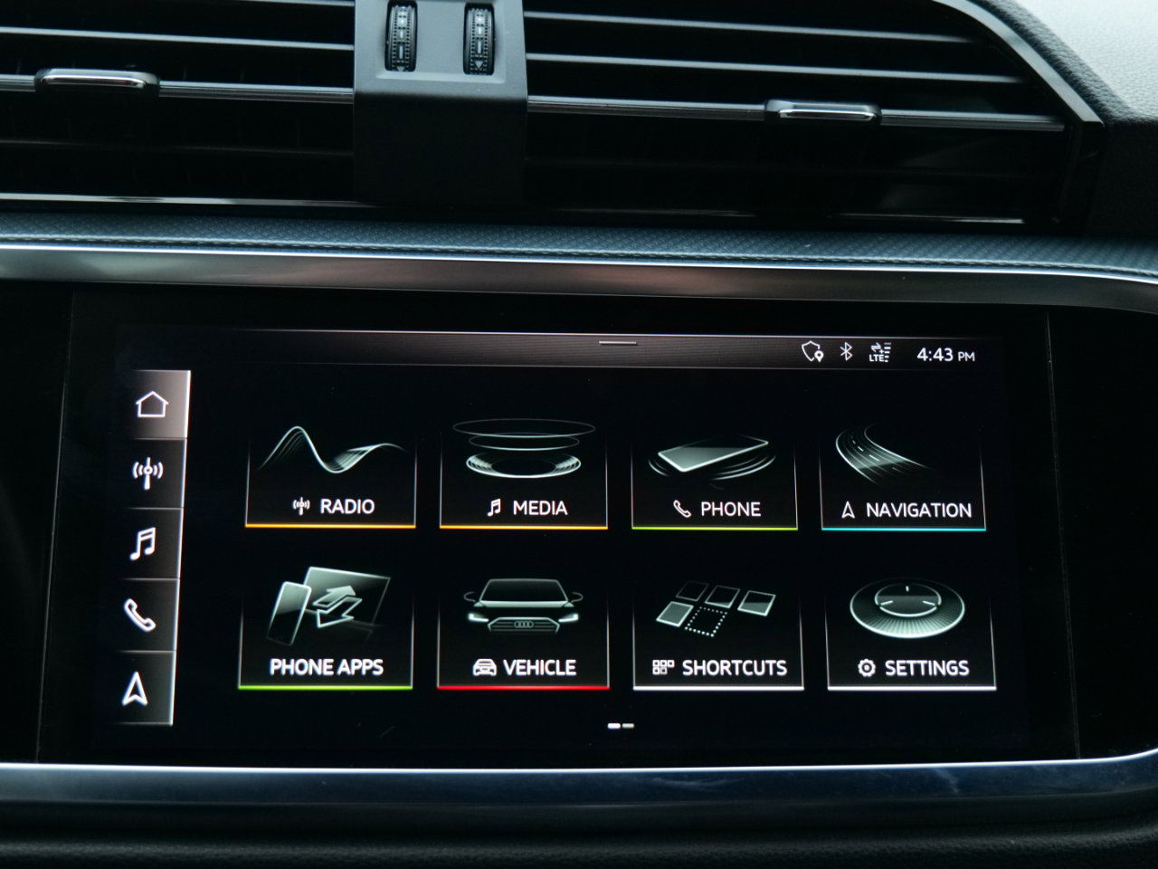 Used 2019 Audi Q3 2.0T Premium Plus w/ Premium Plus Package image 25