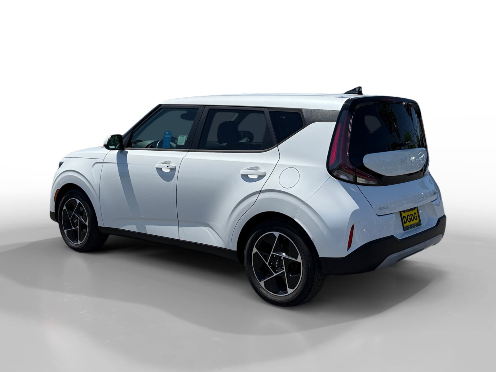 Certified 2023 Kia Soul EX FWD image 3