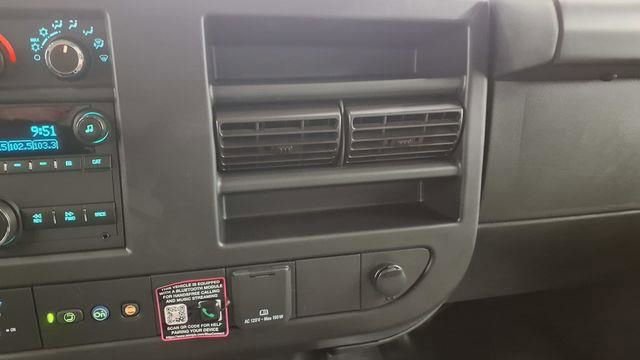 Used 2025 Chevrolet Express 3500 Extended w/ Driver Convenience Package image 30