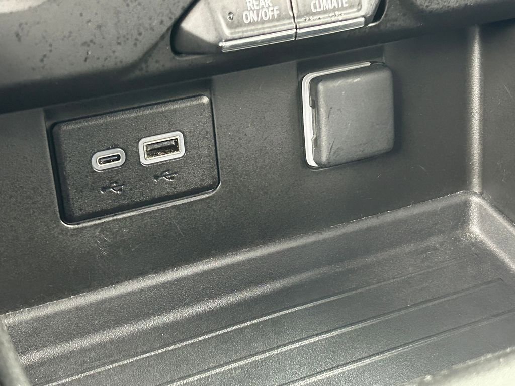 Used 2024 Chevrolet Suburban LS w/ Driver Alert Package RWD image 24