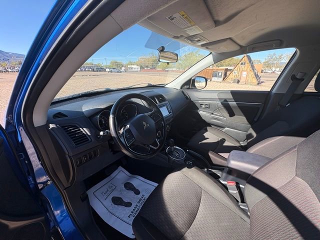 Used 2017 Mitsubishi Outlander Sport SE AWD/4WD image 9