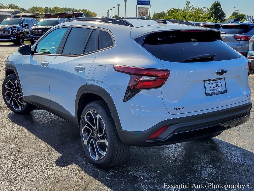 New 2026 Chevrolet Trax RS w/ Sunroof Package image 7