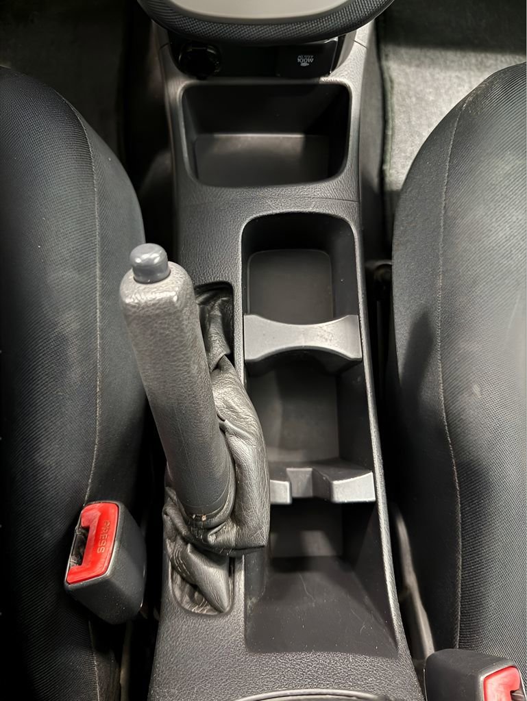 Used 2009 Pontiac Vibe w/ Preferred Package image 25