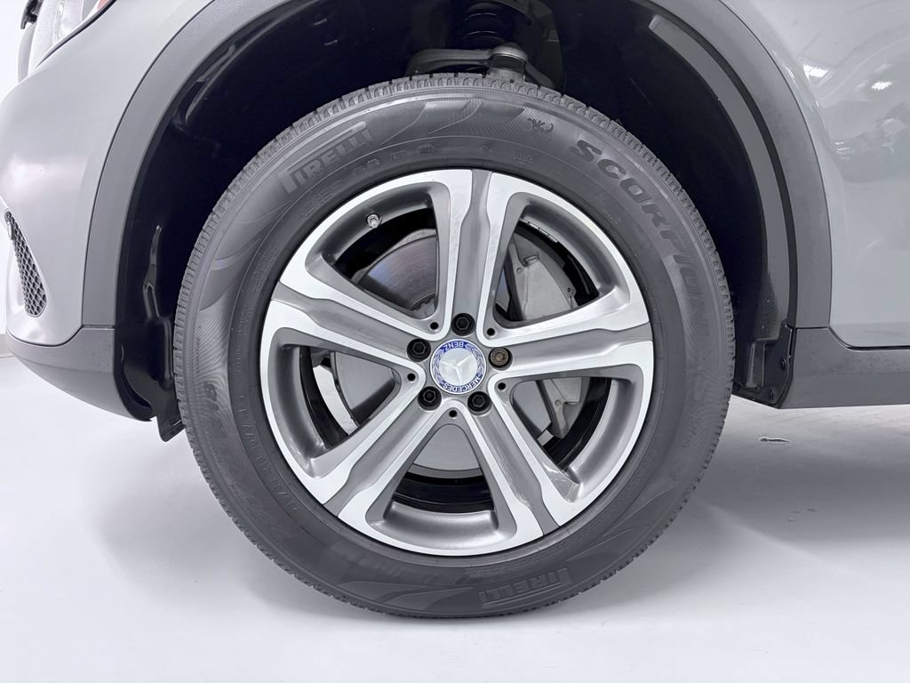 Used 2016 Mercedes-Benz GLC 300 4MATIC image 10