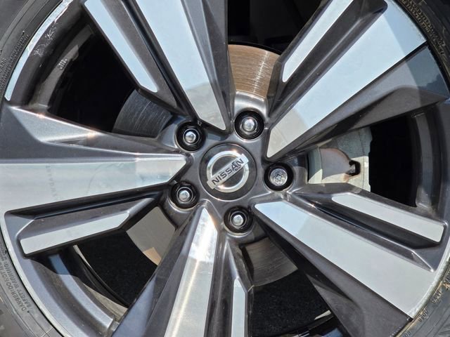 Used 2021 Nissan Rogue Platinum AWD/4WD image 19