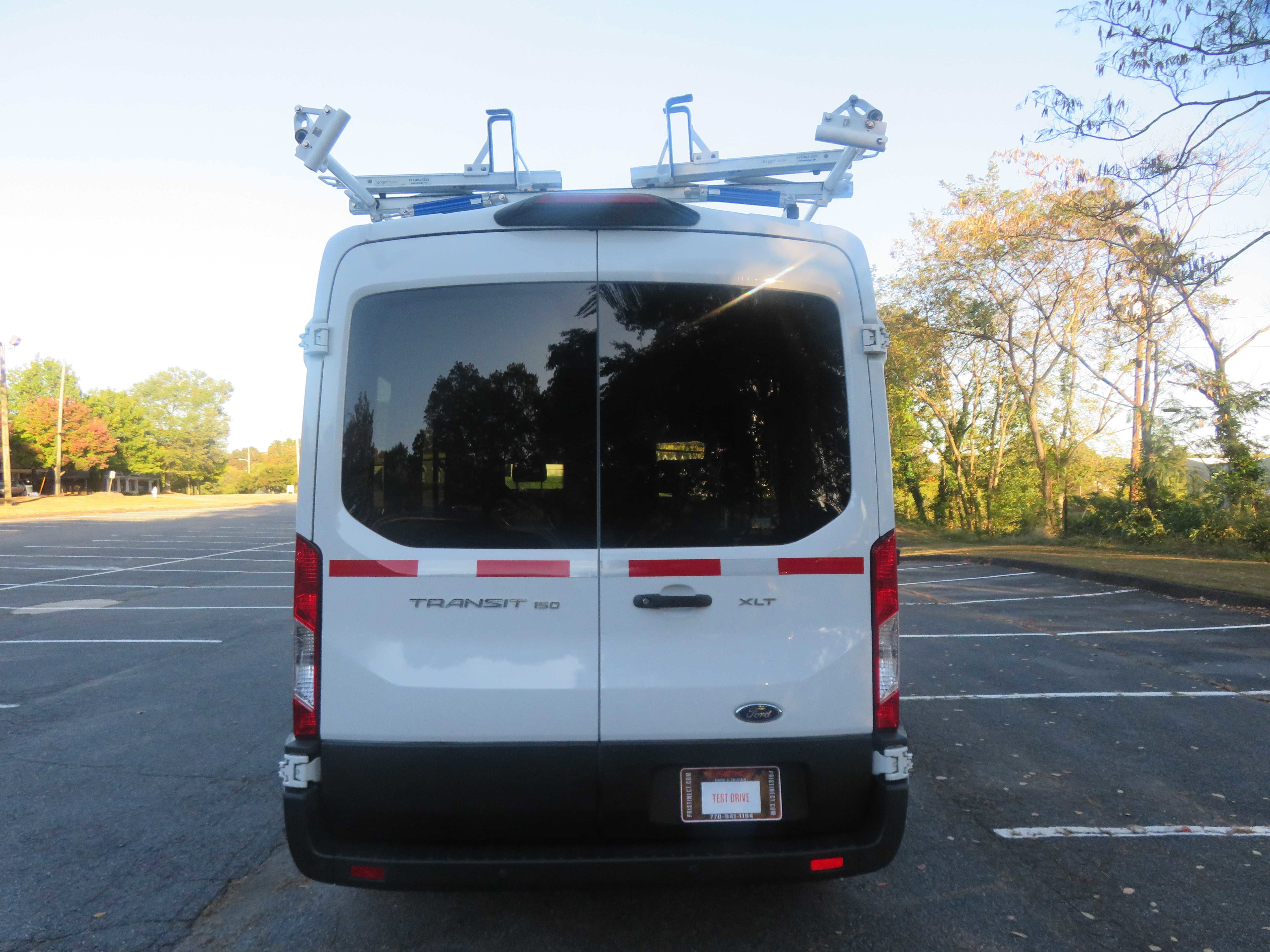 Used 2018 Ford Transit 150 XLT image 5