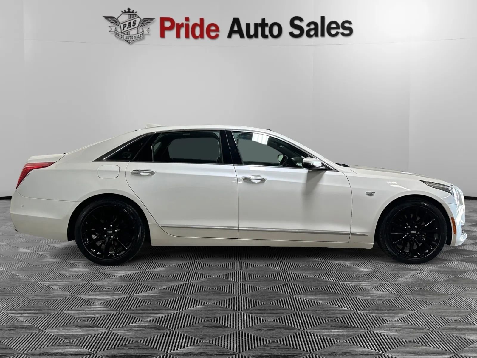 Used 2016 Cadillac CT6 Premium Luxury w/ Comfort Package image 16