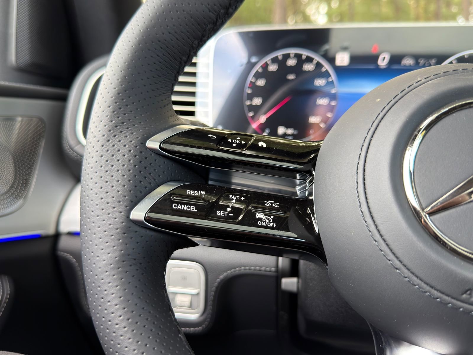 Used 2026 Mercedes-Benz GLS 580 4MATIC image 25