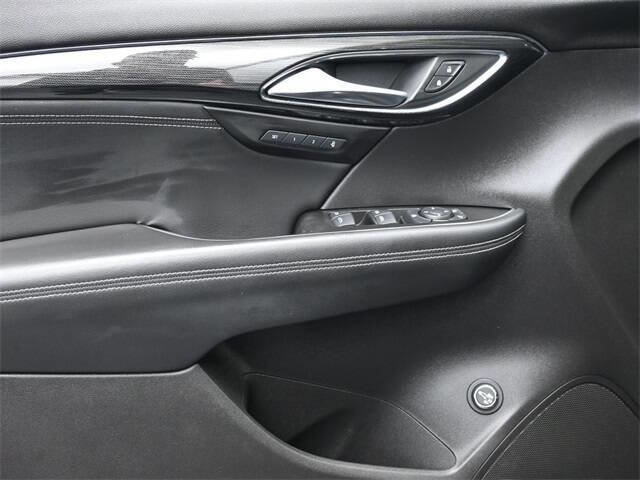 Used 2021 Buick Envision Essence w/ Technology Package I image 13