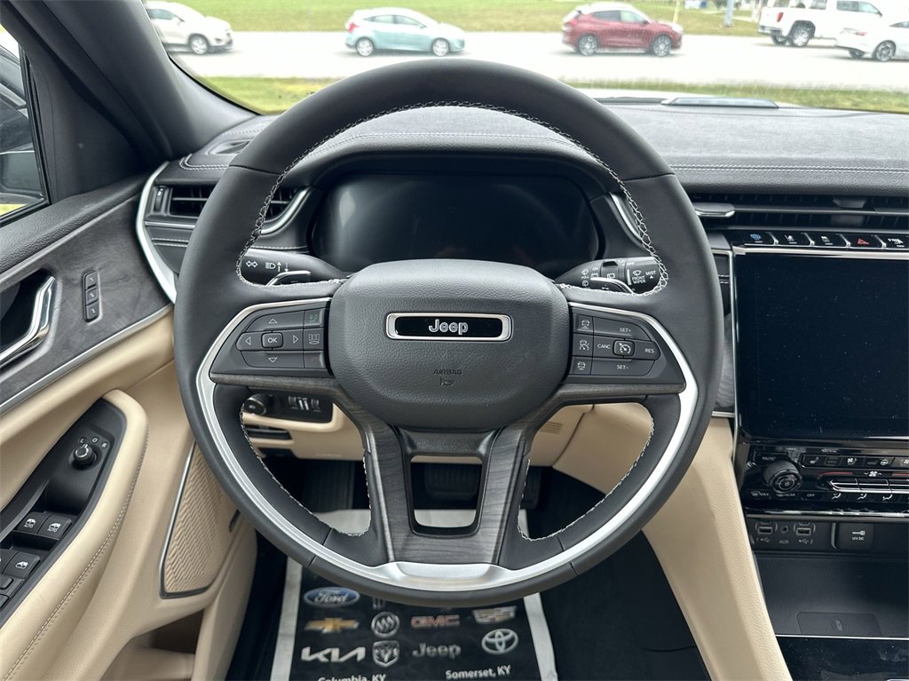 New 2024 Jeep Grand Cherokee Limited 4xe w/ Luxury Tech Group II image 6