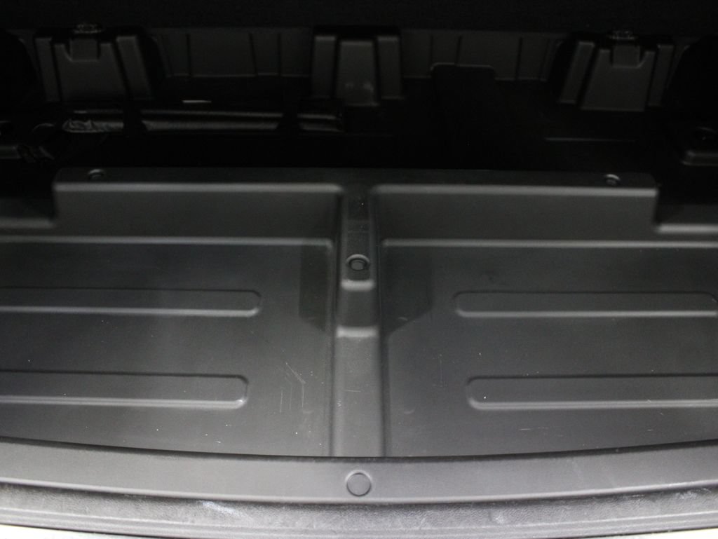 Used 2023 GMC Yukon XL Denali AWD/4WD image 49
