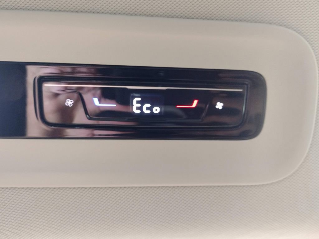 New 2025 Volkswagen ID. Buzz 1st Edition image 41