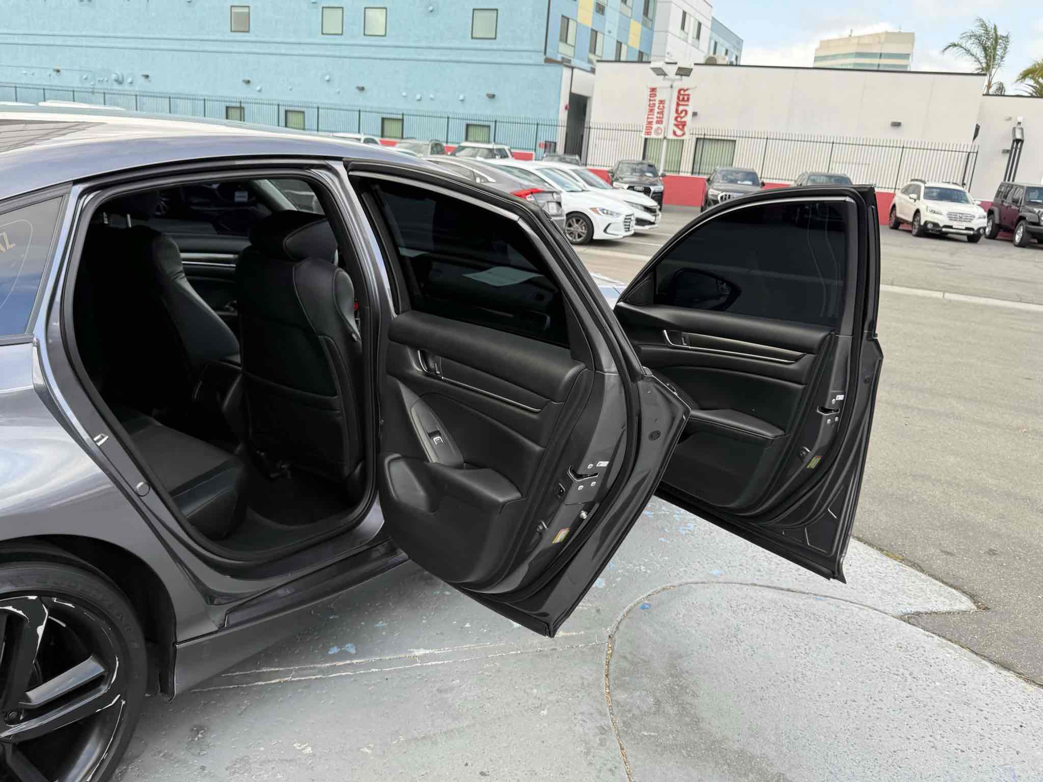 Used 2018 Honda Accord Sport image 30
