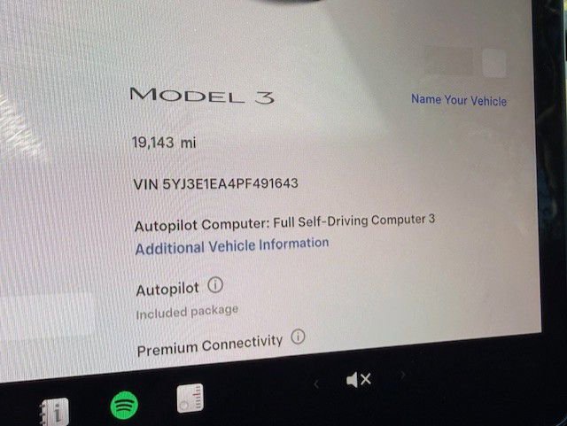 Used 2023 Tesla Model 3 Standard Range RWD image 4