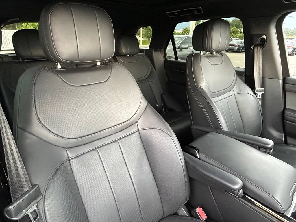 Used 2025 Land Rover Range Rover Sport SE AWD/4WD image 41