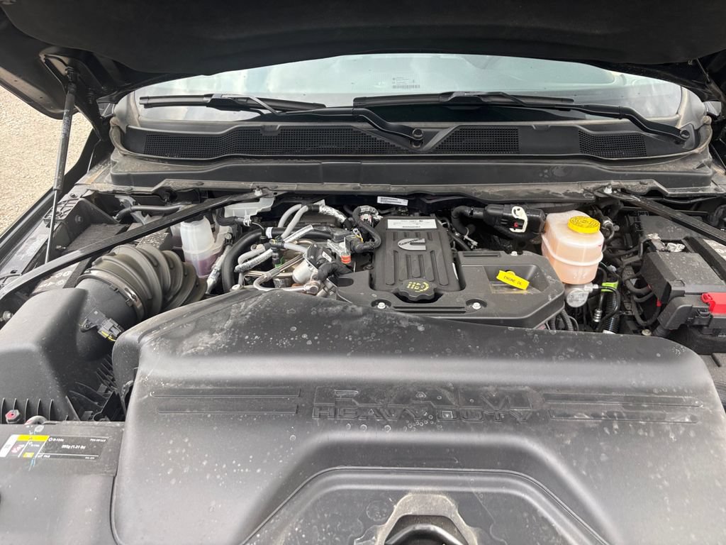 New 2025 RAM 2500 Big Horn AWD/4WD image 34