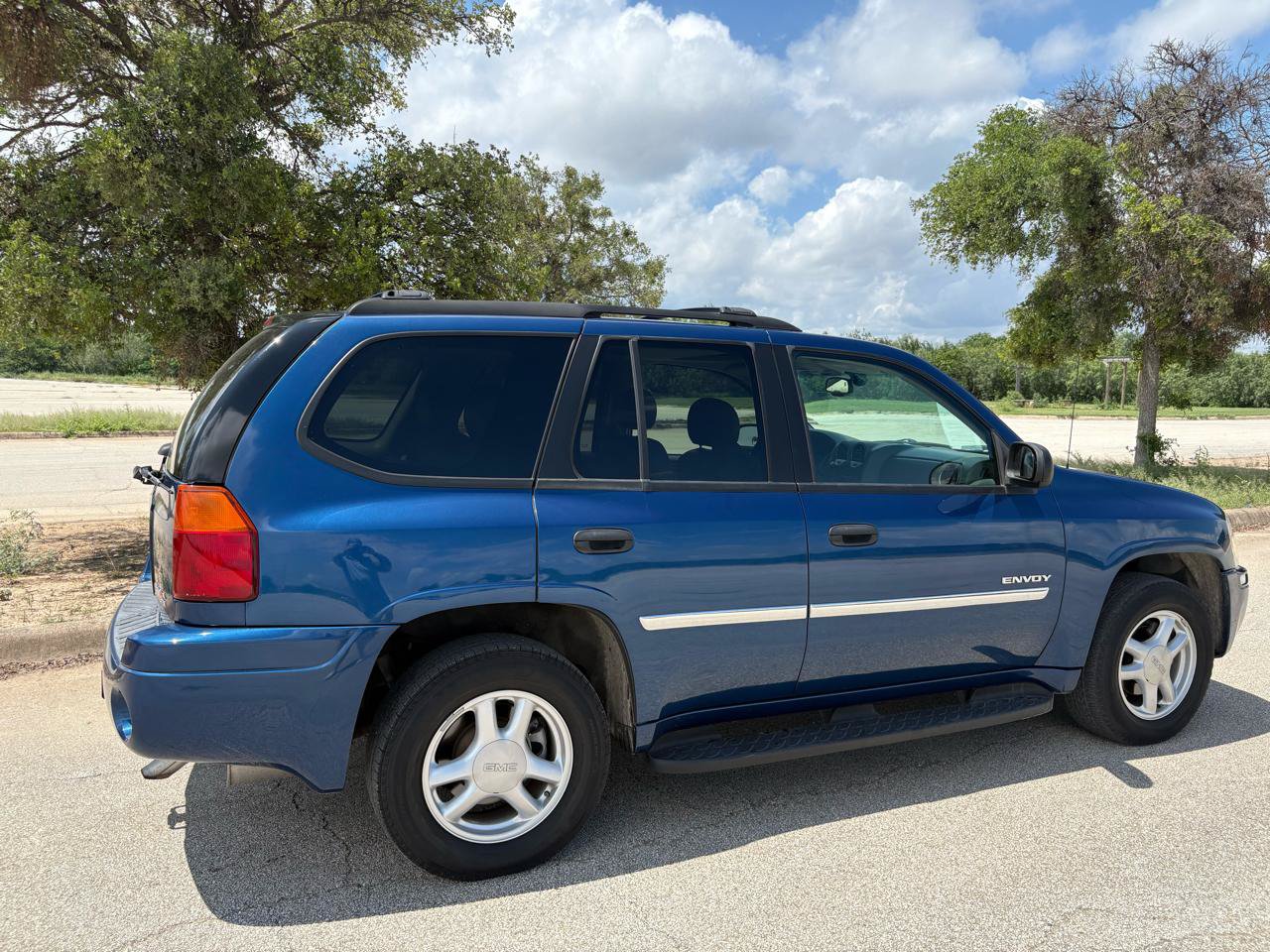 Used 2006 GMC Envoy SLE RWD image 51
