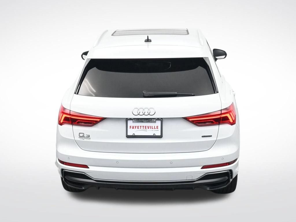 Used 2022 Audi Q3 2.0T Premium Plus w/ Premium Plus Package AWD/4WD image 29