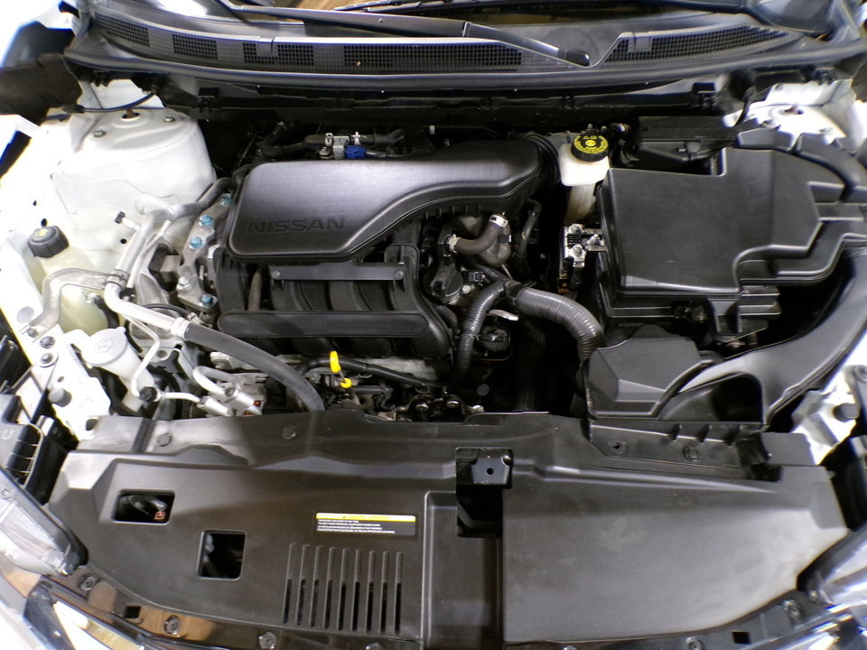 Used 2021 Nissan Rogue Sport S image 18
