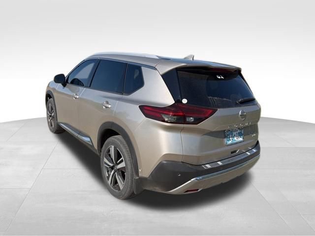 Used 2021 Nissan Rogue Platinum AWD/4WD image 6