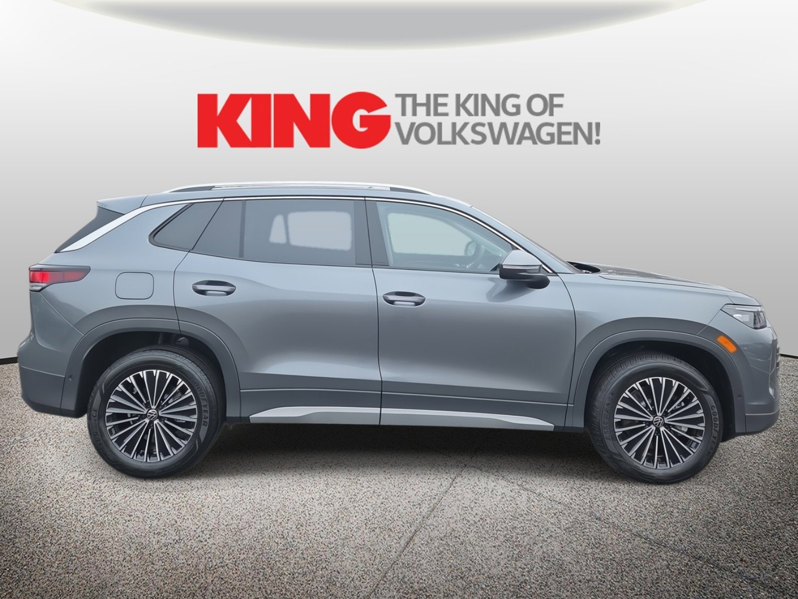 New 2026 Volkswagen Tiguan S image 2