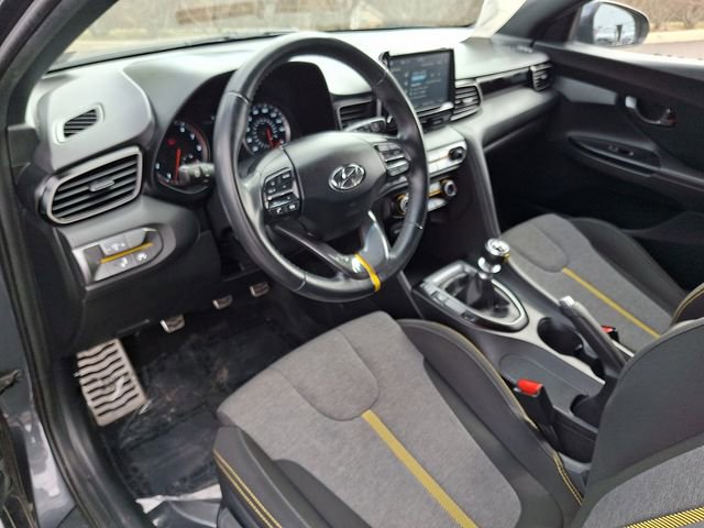 Used 2020 Hyundai Veloster Turbo R-Spec image 11