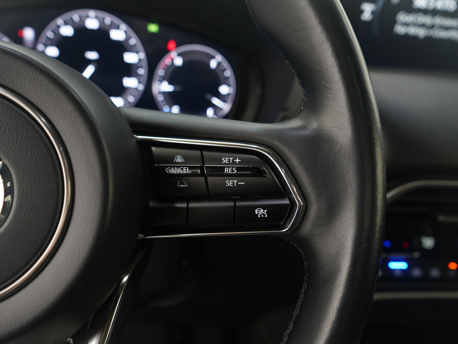 Certified 2024 MAZDA CX-90 3.3 Turbo w/ Premium Plus Pkg image 32