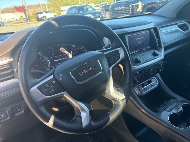 Used 2023 GMC Acadia SLT w/ Elevation Edition image 11