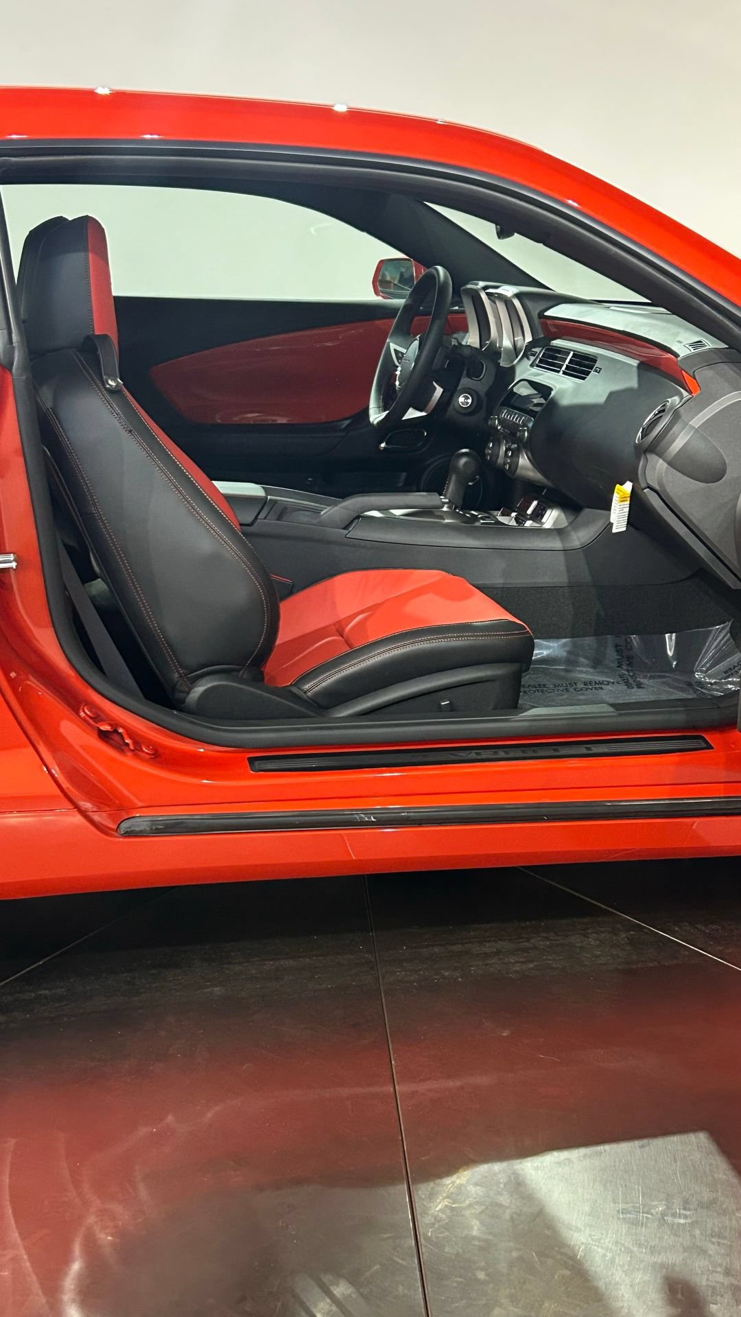 Used 2010 Chevrolet Camaro SS w/ Interior Accent Trim Package RWD image 38