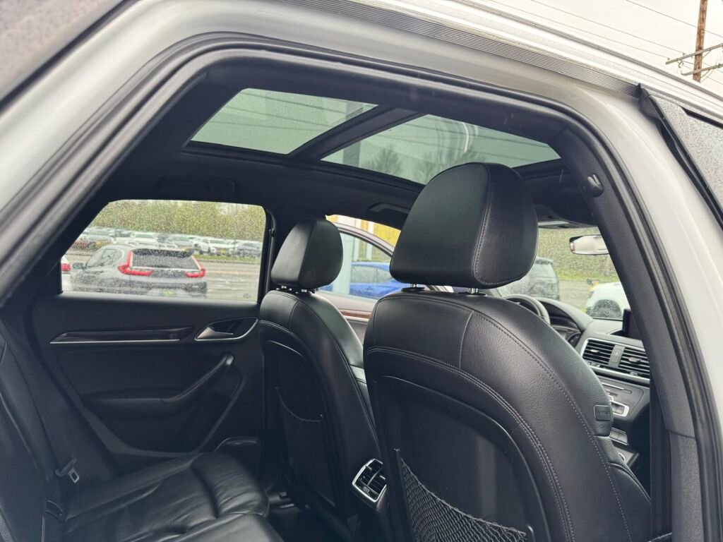 Used 2016 Audi Q3 2.0T Prestige AWD/4WD image 13
