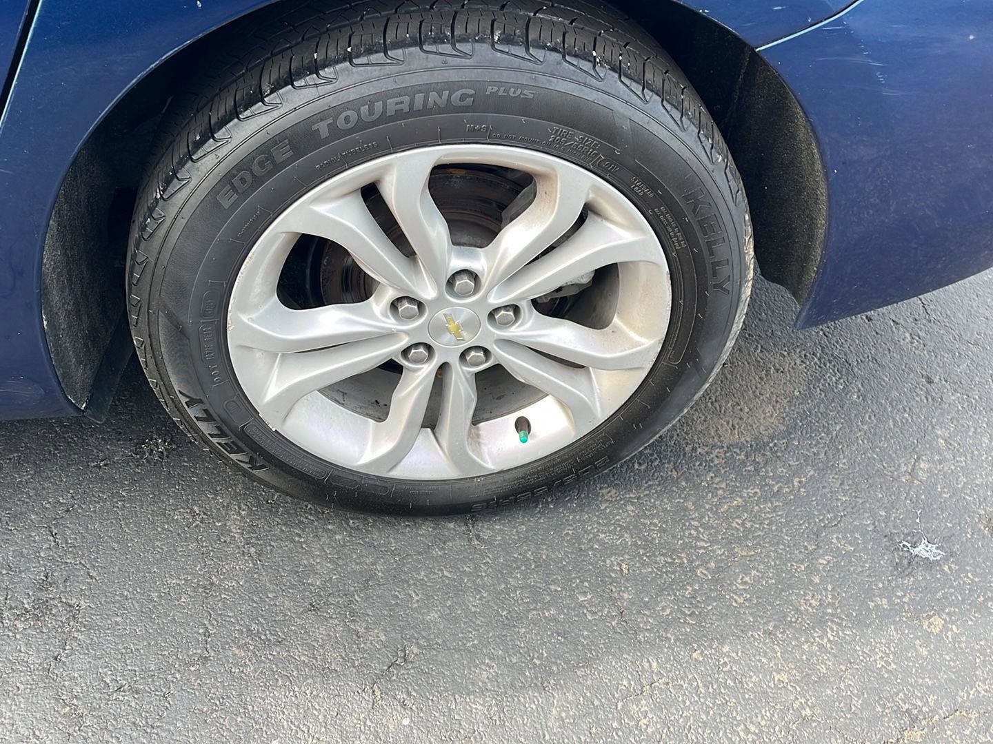 Used 2019 Chevrolet Cruze LT w/ Convenience Package image 34