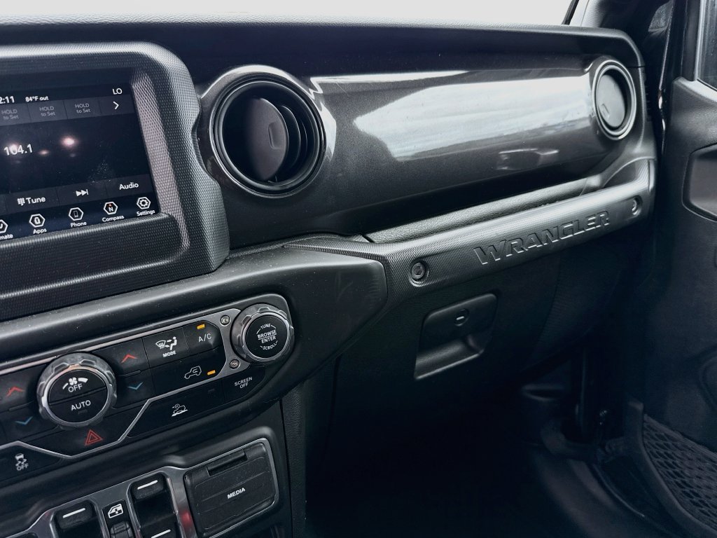 Used 2022 Jeep Wrangler Unlimited Sport AWD/4WD image 24