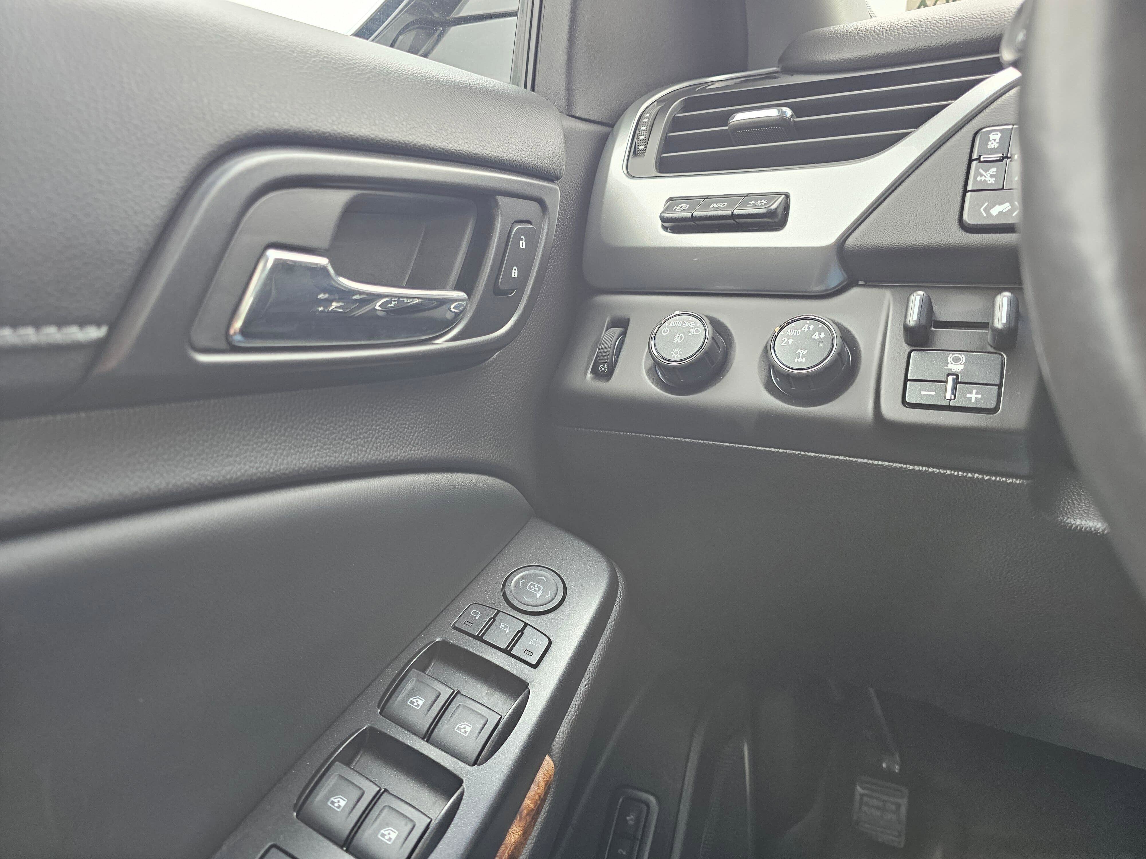 Used 2016 Chevrolet Suburban LTZ w/ Max Trailering Package AWD/4WD image 33