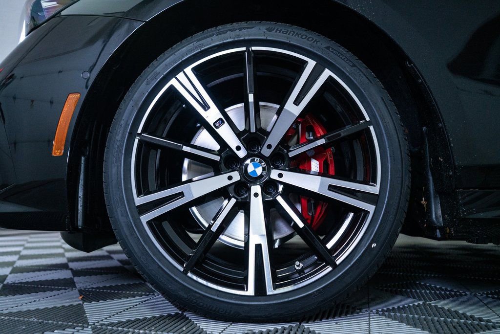 New 2026 BMW 530i xDrive w/ M Sport Package image 7